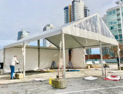 Zipper wall on back tent solid white dual clip walls_Art Gallery Vancouver